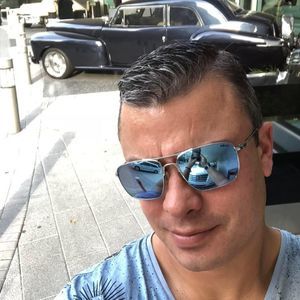 Meet your Posher, Justin